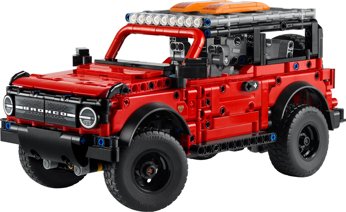 Construction set Lego 42213 Ford Bronco SUV 943 Pieces