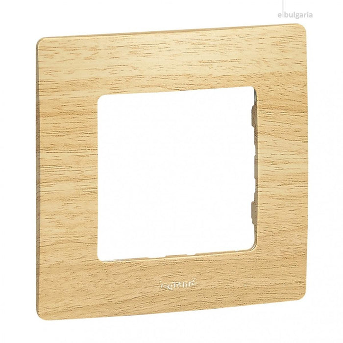 SINGLE FRAME LIGHT WOOD LEGRAND NILOE