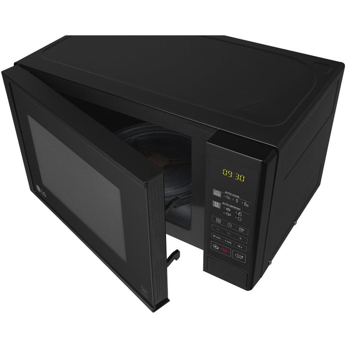LG MS2042D microwave oven