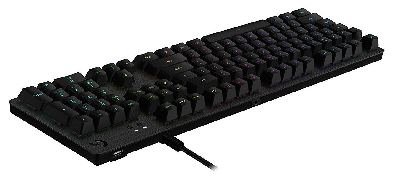 Logitech G512 Keyboard, GX Blue Clicky, Lightsync RGB, USB Passthrough Data/Power, Alumium Alloy, Game Mode, Black Carbon