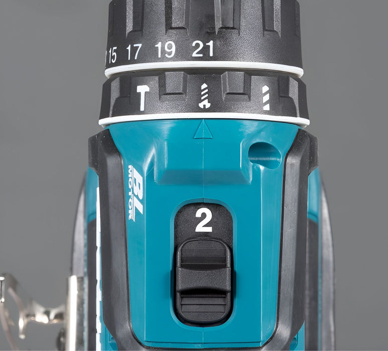 BATTERY IMPACT SCREWDRIVER MAKITA 18V