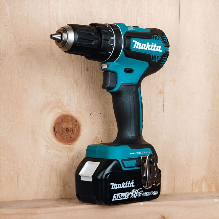 BATTERY IMPACT SCREWDRIVER MAKITA 18V