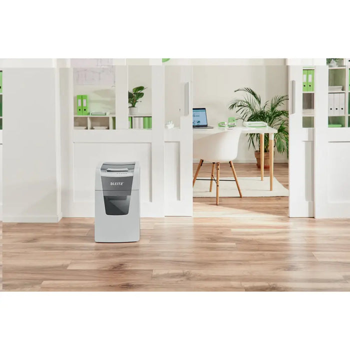 Micro-Cut Paper Shredder Leitz IQ 150 Autofeed P5 - Електроника Периферни и резервни части<<<Компютри|