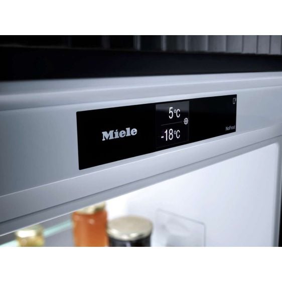 Built-in refrigerator MIELE K 7743 E
