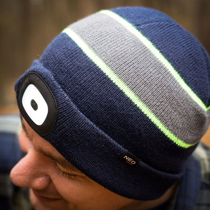 KNIT HAT WITH LED FLASHLIGHT NEO 81-630