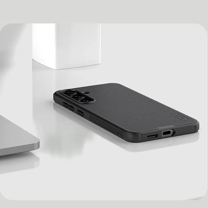 Nillkin Super Frosted Shield Pro Magnetic Case for Samsung S25 with MagSafe - Black - Cell phone cases