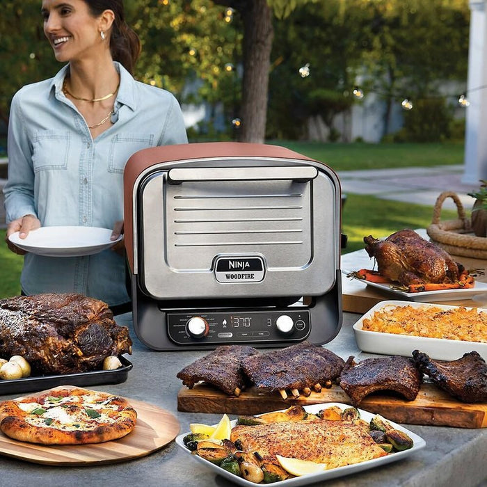 Ninja Woodfire Outdoor Pizza Oven 8-in-1, Red EU OO101EU