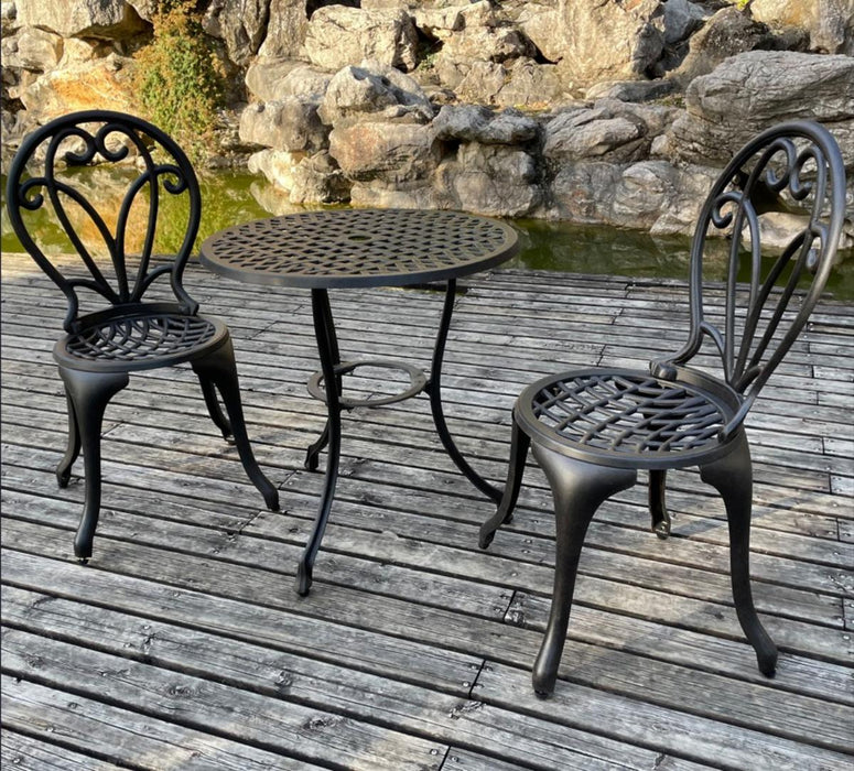 BISTRO TABLE SET + 2 ARTHUR CHAIRS
