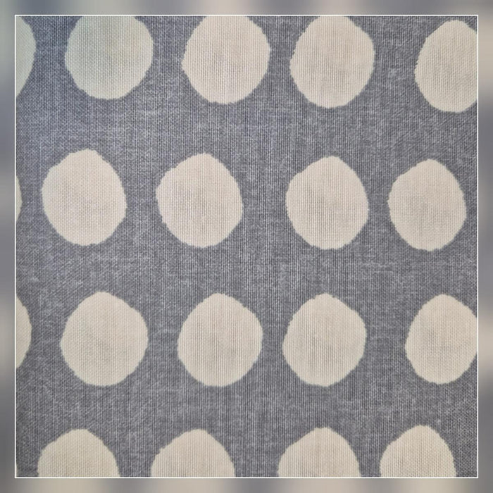 TEXTILE DENSE GREY-CREAM DOTS 180CM