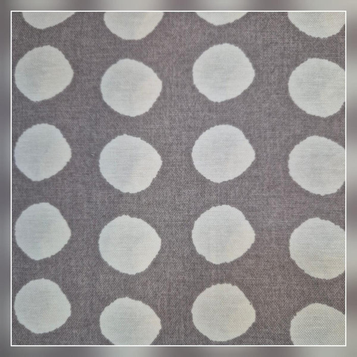 TEXTILE DENSE BROWN-CREAM DOTS 180CM