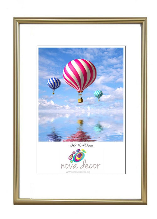 PLASTIC PHOTO FRAME 30X40 CM. GOLDEN