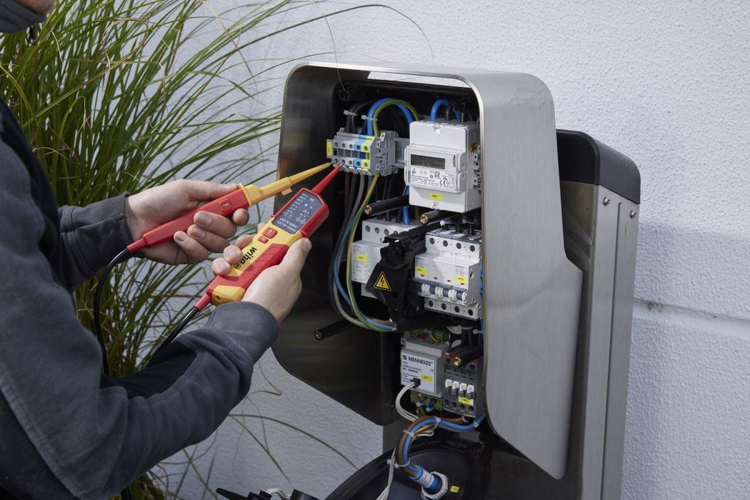VOLTAGE AND MAINS TESTER 12-1000V AC