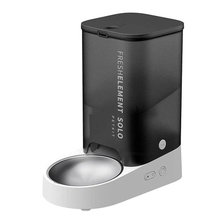 PetKit Fresh Element SOLO smart food dispenser.