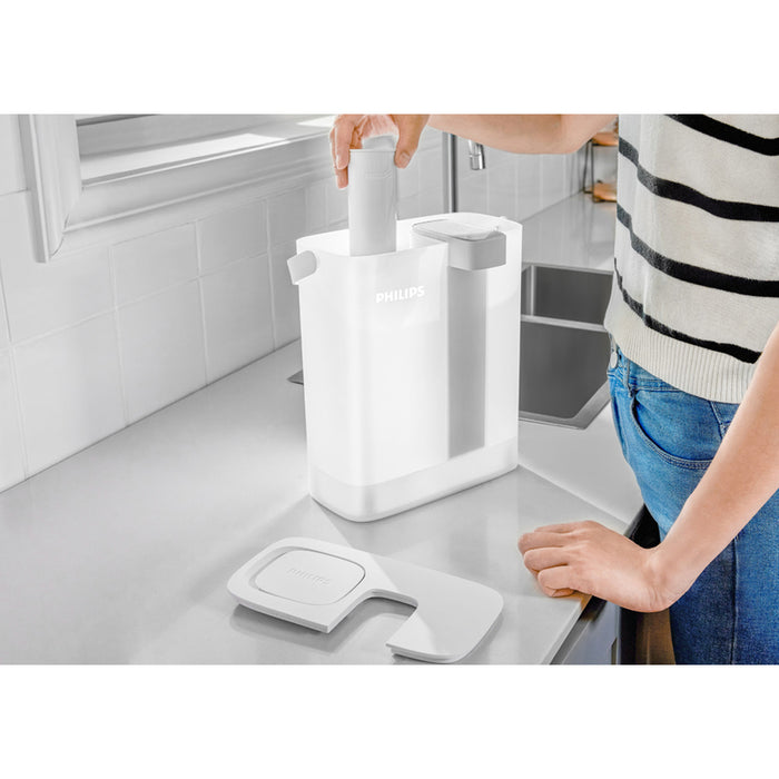 PHILIPS WATER FILTER POT AWP2980WH3/10+3 FILTER.