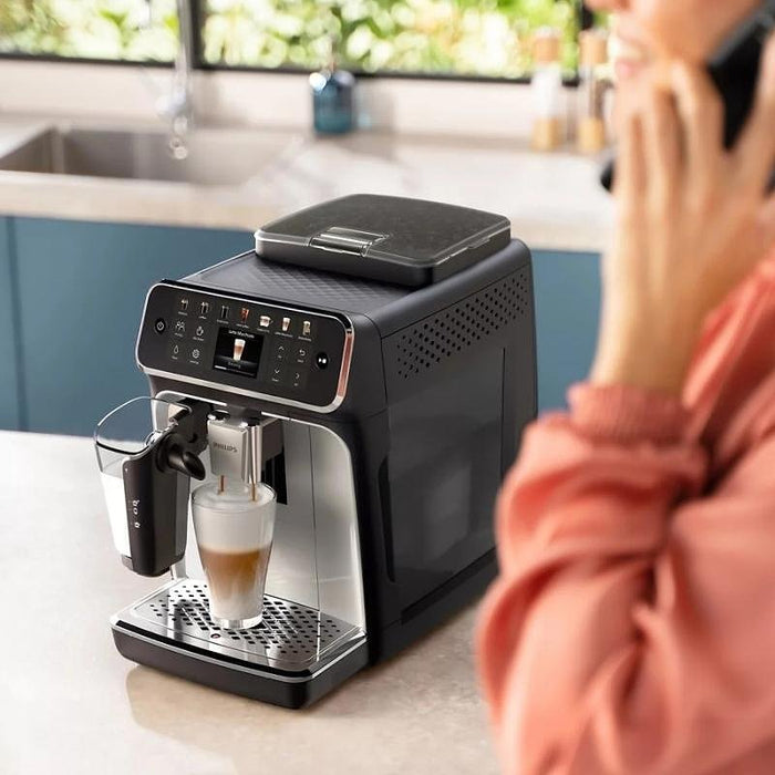 Coffee machine Philips EP4446/70 LatteGo