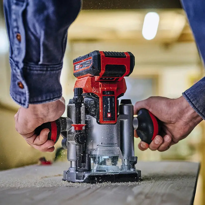 RECHARGEABLE BRUSHLESS CUTTER EINHELL TP-RO 18 Set Li BL - Фрези<<<Триони и циркуляри<<<Инструменти и