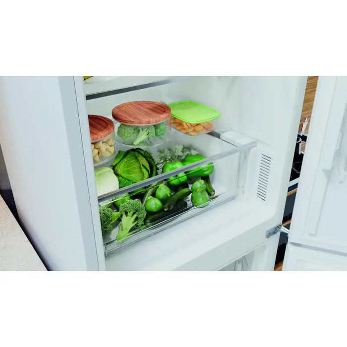 Refrigerator with freezer Hotpoint-Ariston HAFC8 TIA22W*** 335 l E No Frost White - Хладилници с