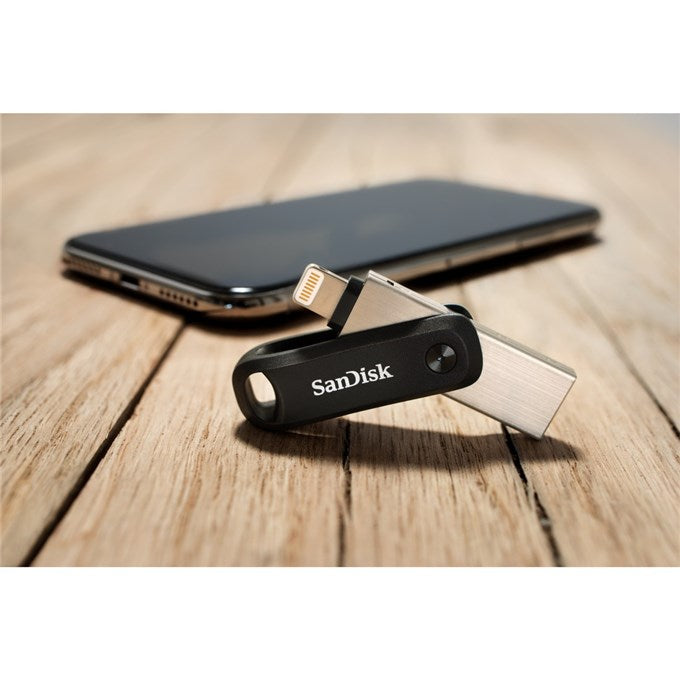 SanDisk 00183588 USB flash drive 128 GB USB Type-A / Lightning 3.2 Gen 1 (3.1 Gen 1) Black, Silver