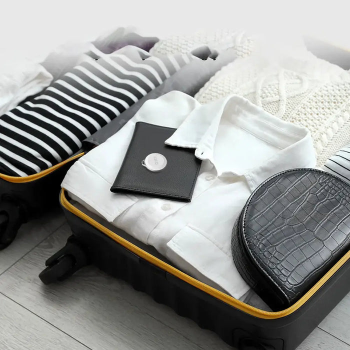 SBS Track My Circle Waterproof IP65 Locator Compatible with Apple Find My - White - Other cell phone