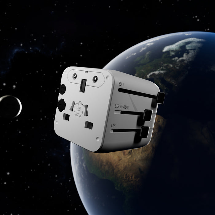 SBS TEADAPTUNI universal travel adapter - white