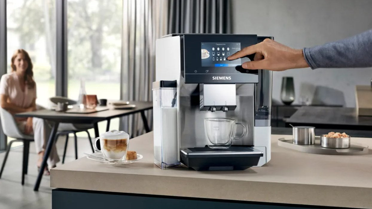 Siemens TQ715R03 EQ700 espresso machine (silver; 1500 W)