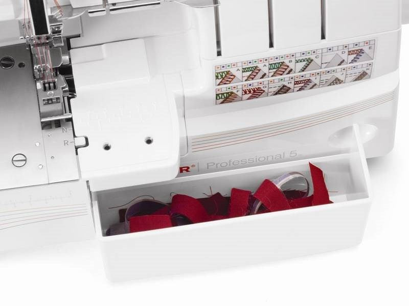 Overlock Singer 14T968 sewing machine, electric current, white