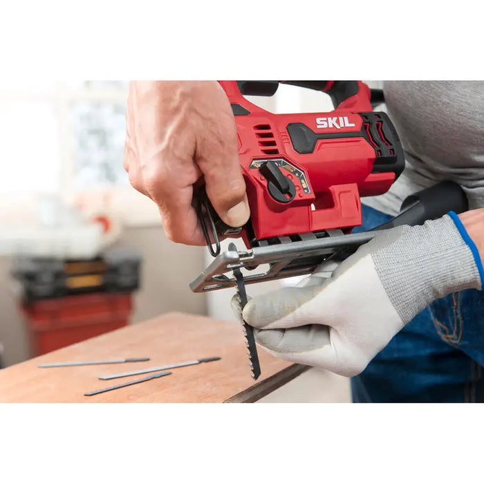 SKIL SW1E4530GB JIG SAW - Прободни триони<<<Триони и циркуляри<<<Инструменти и железария<<<Praktiker