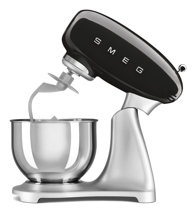 Mixer SMEG SMF02BLEU