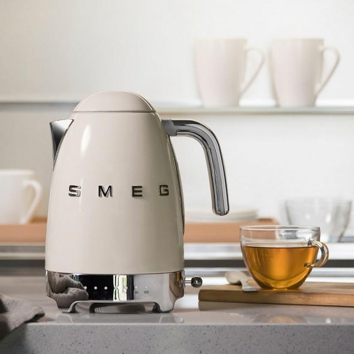 Electric kettle SMEG KLF04CREU, 2400 W, 1.7 L, Cream