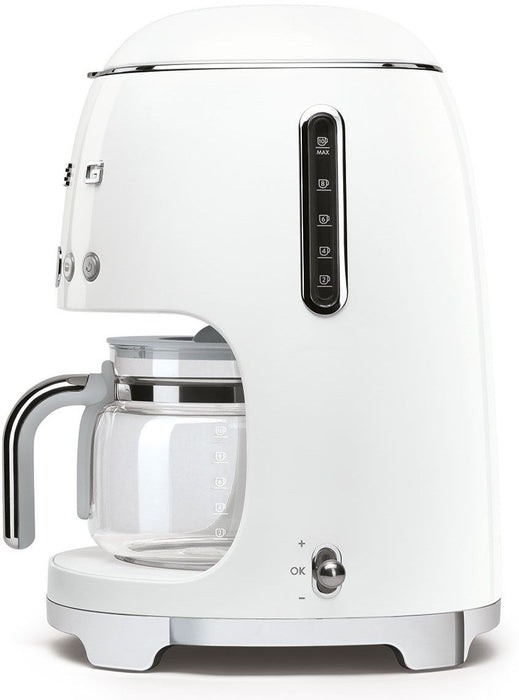SMEG DCF02WHEU coffee machine