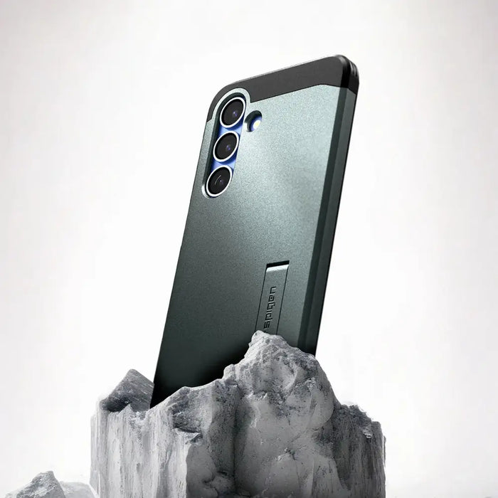 Spigen Tough Armor MagSafe Case for Samsung Galaxy S25 - Green - Cell phone cases and covers<<<HurtelXML