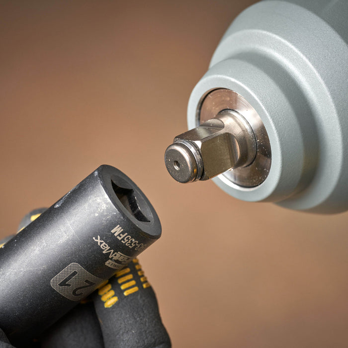 CORDLESS IMPACT WRENCH STANLEY SFMCF940B-XJ 18 V, 950.00 nm, WITHOUT BATTERY AND CHARGER
