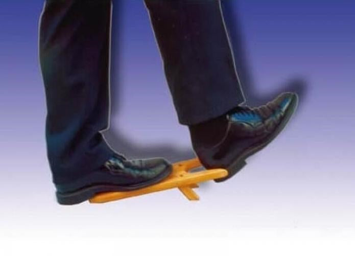 Shoe removal device
