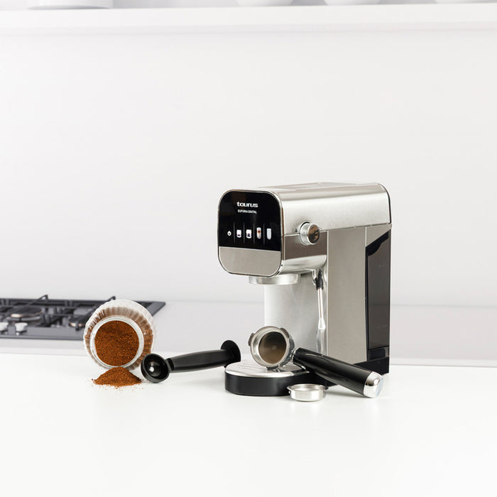 TAURUS CM1350D EUFORIA COMP.DIG 900.00 ml, 20.00 bar