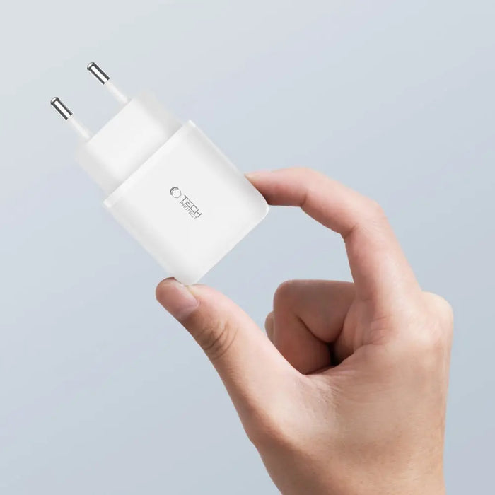 Tech-Protect C20W charger USB-C PD 20W / USB-A QC 3.0 - white - Cell phone USB charger<<<HurtelXML