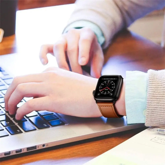 Tech-Protect Leatherfit Strap for Apple Watch 4 / 5 / 6 / 7 / 8 / 9 / SE (38/40/41 mm) - Brown - Other cell phone