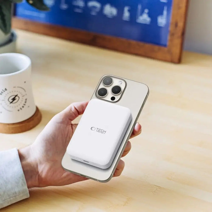 Tech-Protect LifeMag PB11 Powerbank with MagSafe 10000mAh 15W USB-C port - white + USB-C cable - Powerbanks<<<HurtelXML