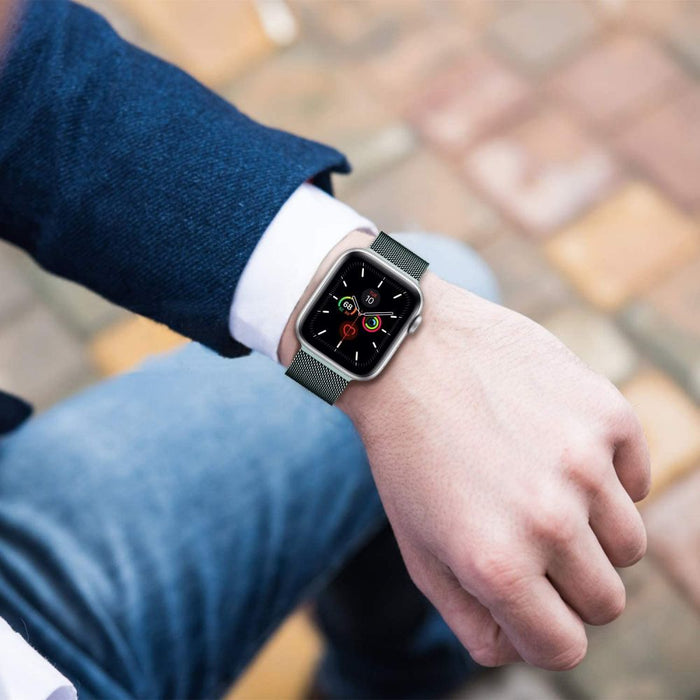 Tech-Protect MilaneseBand for Apple Watch 4 / 5 / 6 / 7 / 8 / 9 / SE / Ultra 1 / 2 (42/44/45/49 mm) - Black