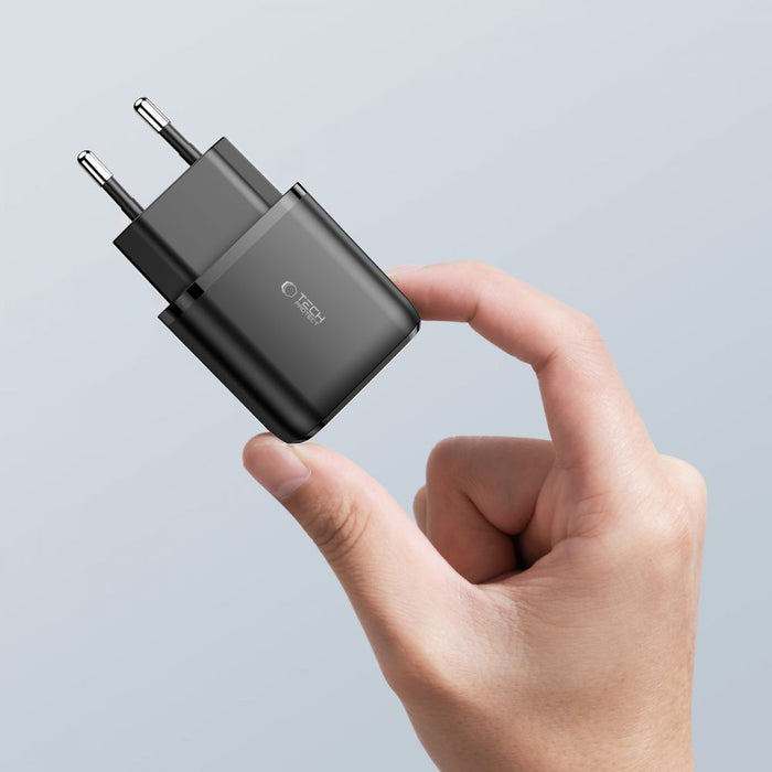 Tech-Protect C20W Charger USB-C PD 20W / USB-A QC 3.0 - Black