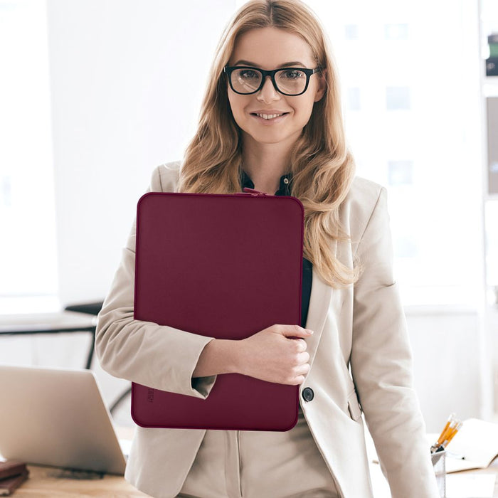 Tech-Protect Neoprene 14" Laptop Case - Burgundy