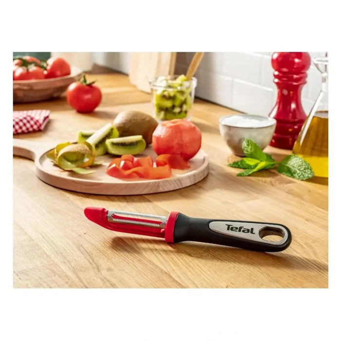 Tefal K2074014 Tomatoe Peeler Black/Red Ingen - Кухненски пособия<<<TEFAL домакински прибори и съдове<<<TEFAL<<<PolyComp