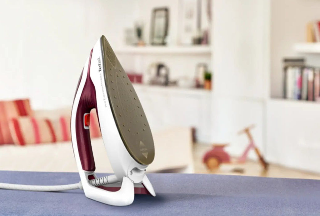 Steam station TEFAL Pro Express Protect GV9220E0