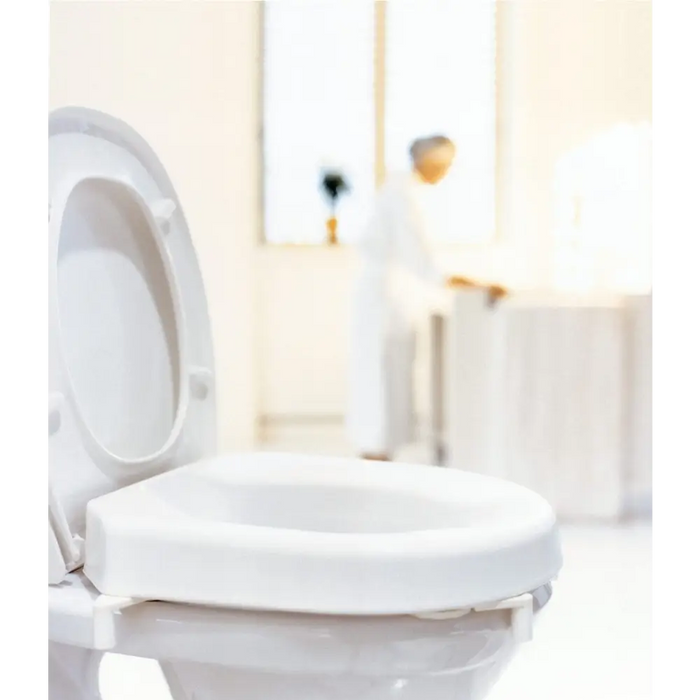 Toilet seat elevation cap with flap Etac HI-Loo 10 cm - Toilet seat raisersLIT-NPS<<<Bathroom and toiletLIT<<<ActionPL