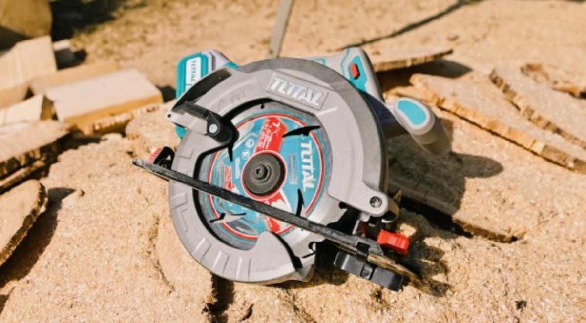 CORDLESS HAND CIRCULAR SAW 20V, 185MM TOTAL