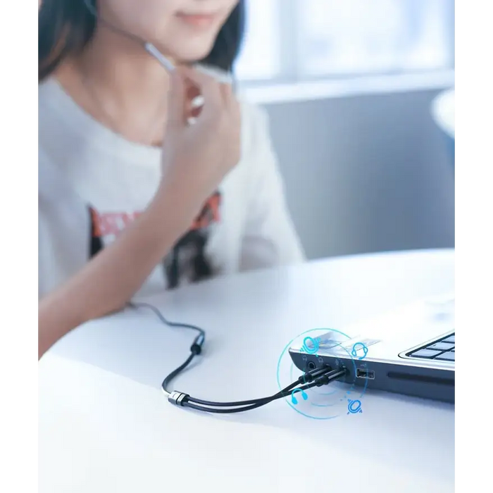 Ugreen AUX splitter cable 3.5 mm mini jack (female) - 2x 3.5 mm mini jack (male - microphone and headphones) black