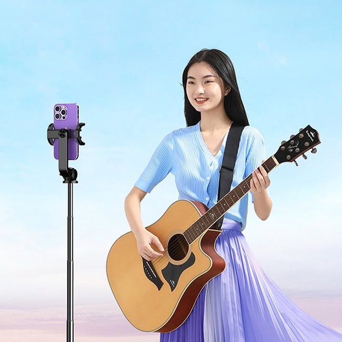 Selfie stick Ugreen LP586 telescopic tripod with Bluetooth remote control 1.5m - black