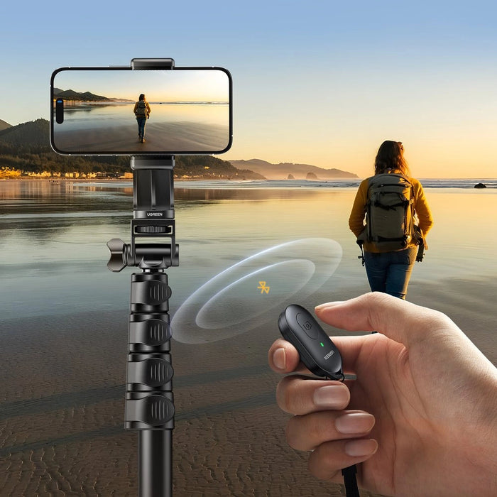 Ugreen LP680 selfie stick with stand and Bluetooth remote control 1.8m - black