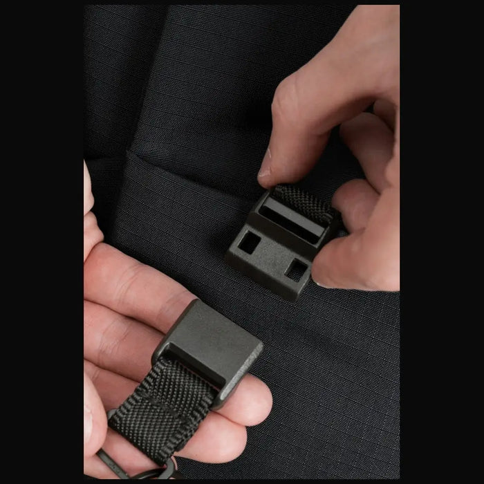 Uniq Arden Sling 2L bag - beige - Cell phone cases and covers<<<HurtelXML