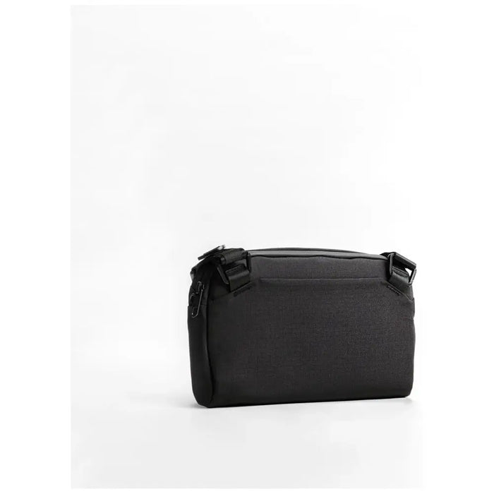Uniq Arden Sling 2L bag - black - Cell phone cases and covers<<<HurtelXML