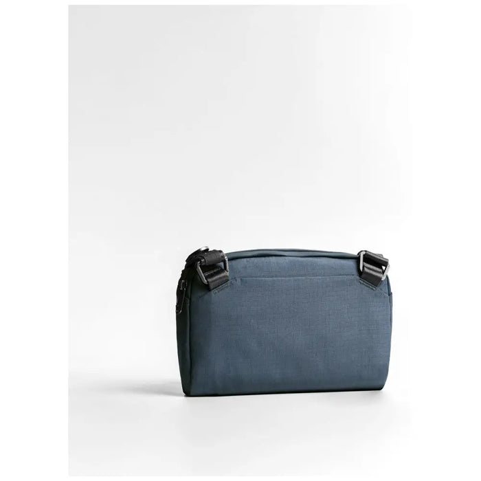 Uniq Arden Sling 2L bag - blue - Cell phone cases and covers<<<HurtelXML